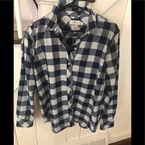 Vineyard vines size 8 flannel